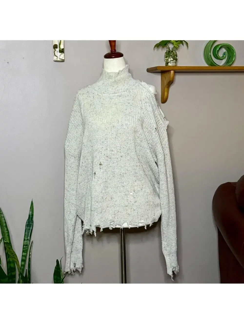 Moment Cozy White Distressed Knit Turtleneck Sweater